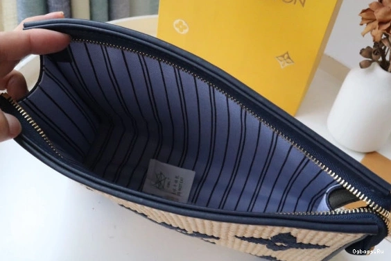 VUITTON LOUIS Monogram Toiletry Raffia Pouch 0120